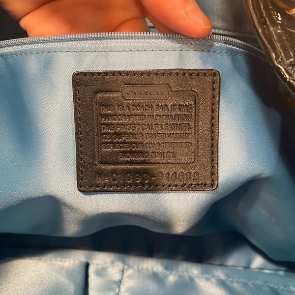 Vintage coach patent leather shoulder tote bag - Picture 11 of 12